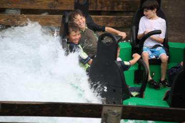 Robert splashed again