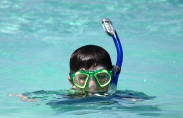 Jonathan snorkels