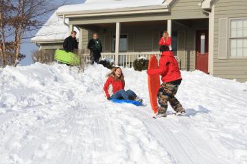 Marley is crashing into Robert