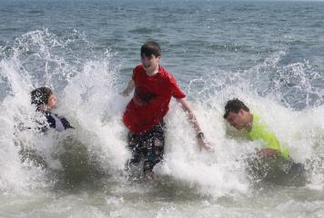 Fighting the wave